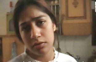 XXX قرمز, سگ ماده خودش در دانلود سریال سکسی خارجی و می شود بالا
