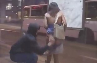 XXX سینه کلان, سبزه, نوازش خودش در سریال داستانی سکسی طبیعت