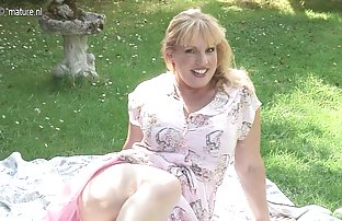 XXX یک زن جذاب شروع به پریدن کرد بر روی دانش آموز فلفل و من شروع به سقوط آن مانند دیوانه. این دانش آموز است و نه در سریال سکسی رایگان از دست دادن و شروع به فشرده خود را در تمام شمار